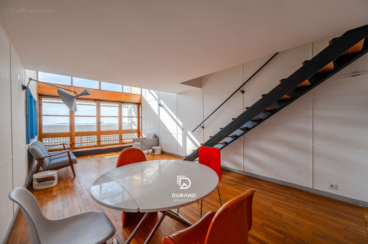 Appartement à MARSEILLE-8E