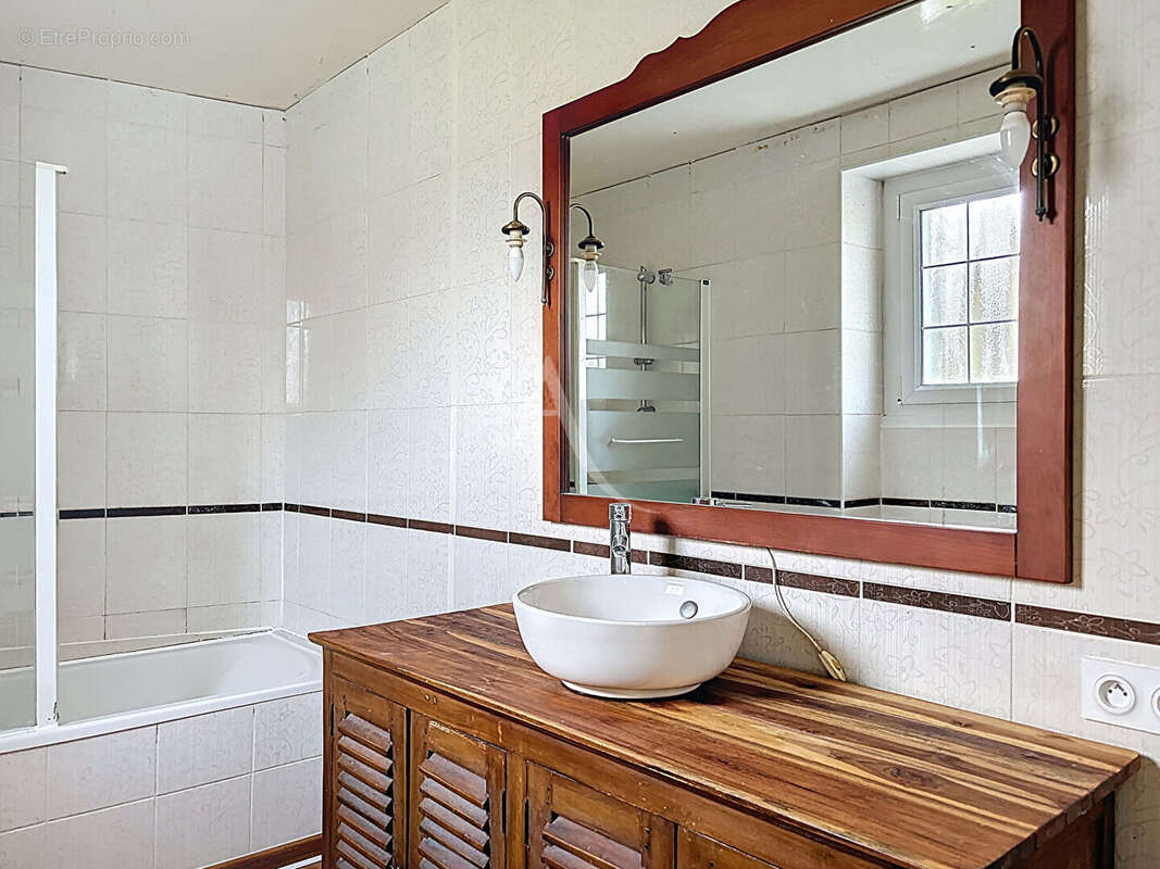 Maison à BEAUFORT-EN-VALLEE