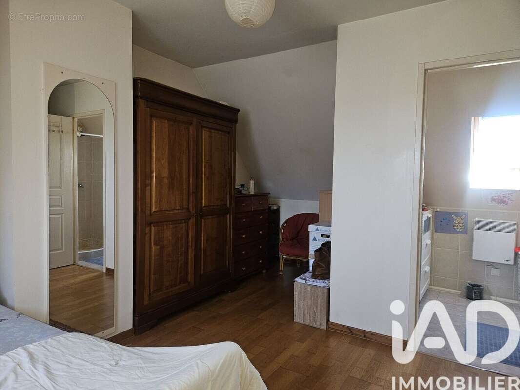 Maison 139 m² à Chevry-En-Sereine  - photo 7