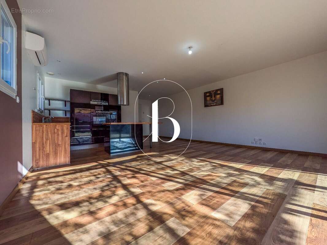 Maison à GOUDARGUES