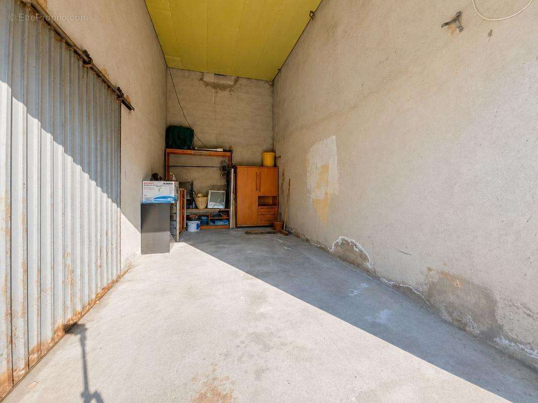 Le cannet mairie / quartier dolce farniente - 3 pieces avec balcon + garage ferme + loggia - photo 8