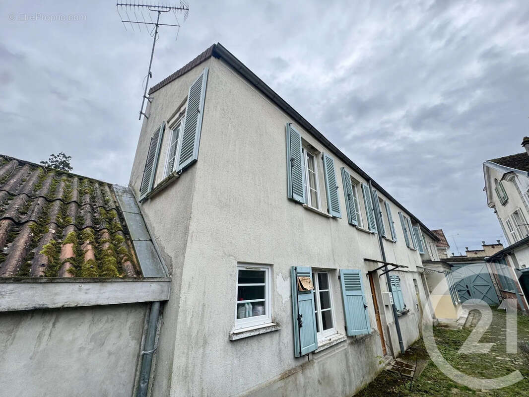 Appartement à FONTAINEBLEAU