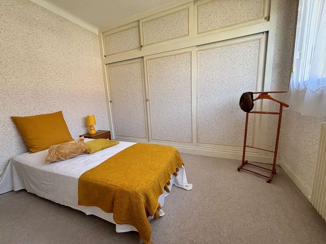 ARGENTEUIL – LES COTEAUX  Élégante maison familiale de plus de 200 m² avec vue sur Paris et la Tour Eiffel - photo 41
