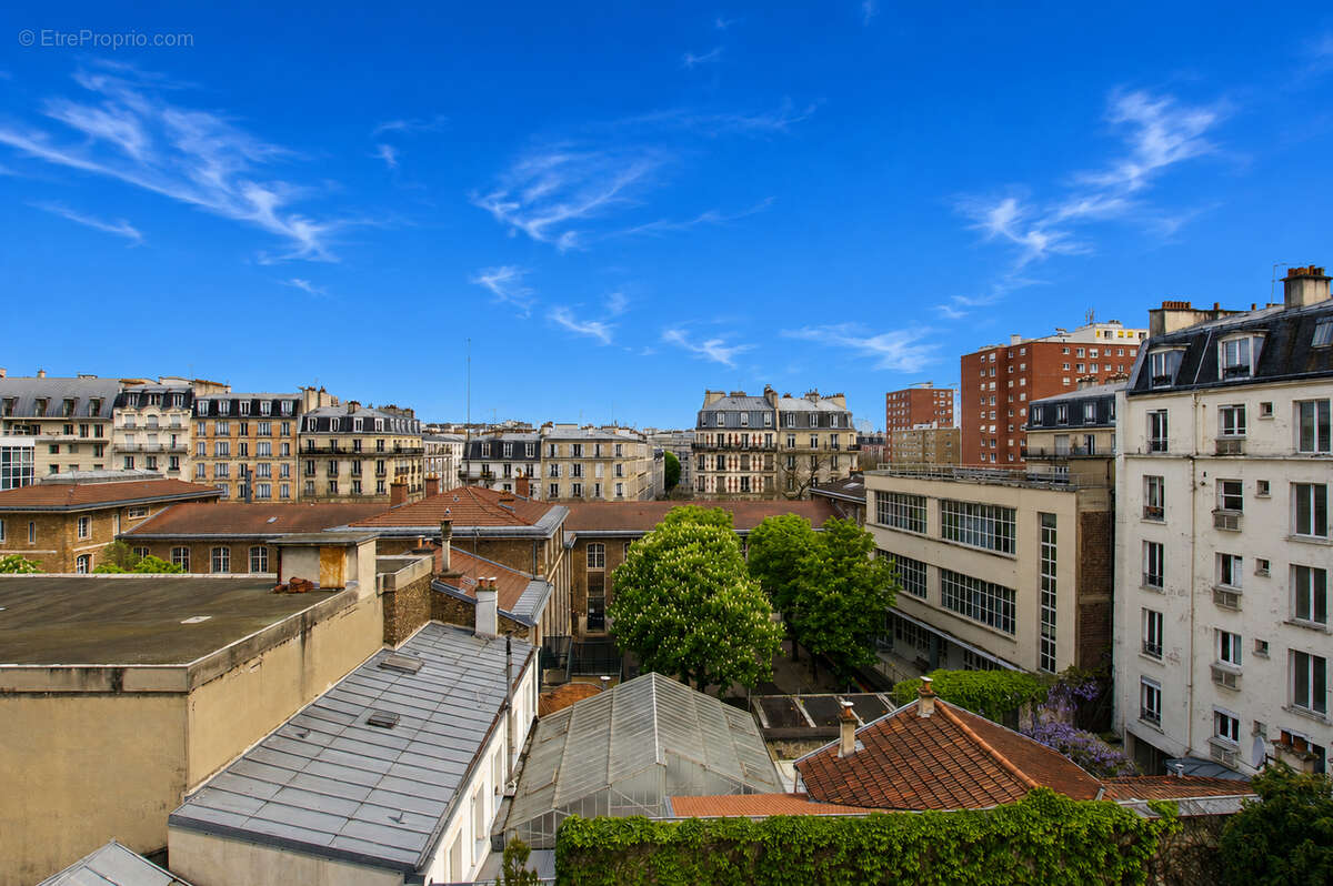 Appartement à PARIS-14E