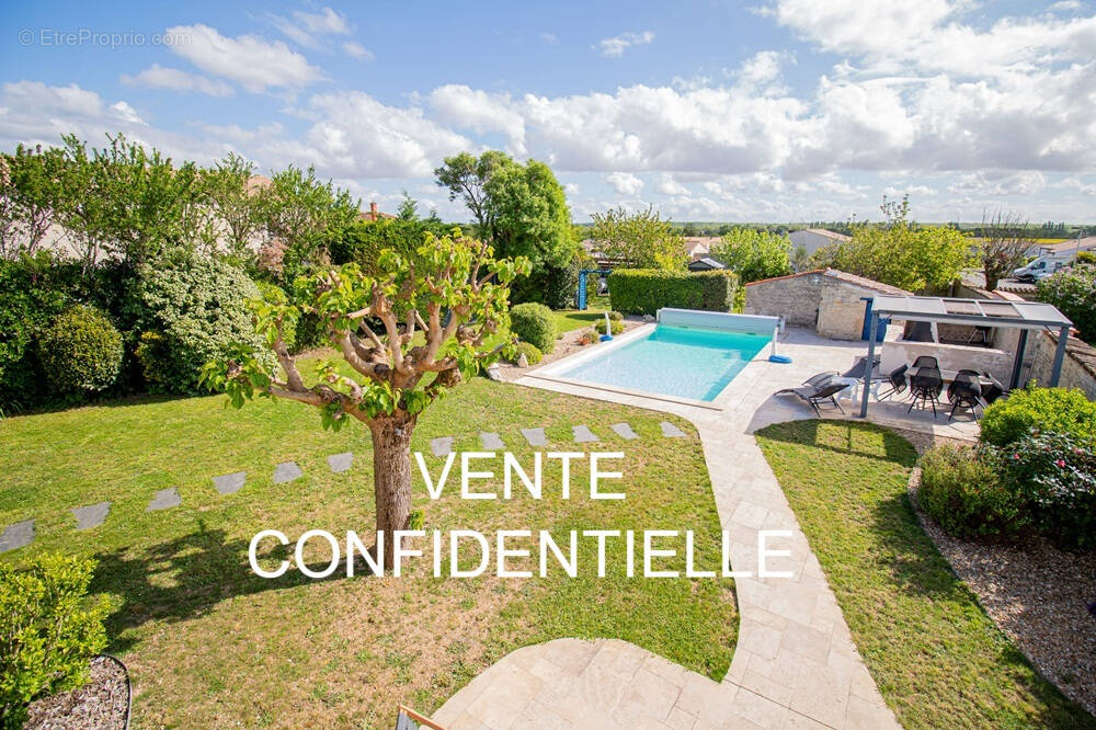 Photo Maison à La Rochelle au prix de 740 700€