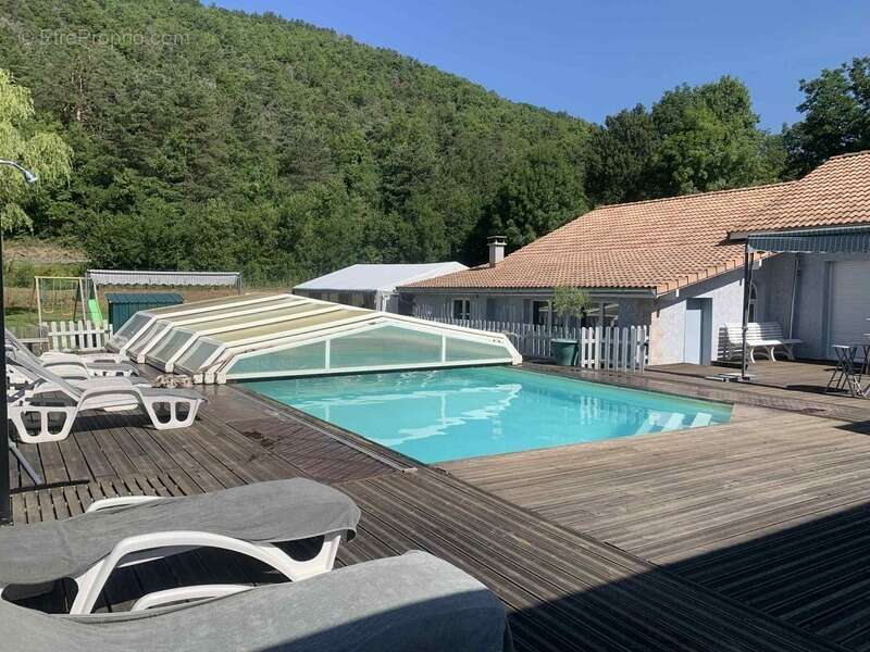 Maison avec studio indépendant et piscine chauffée – 2300 m² de terrain – CHABESTAN (05) - photo 18