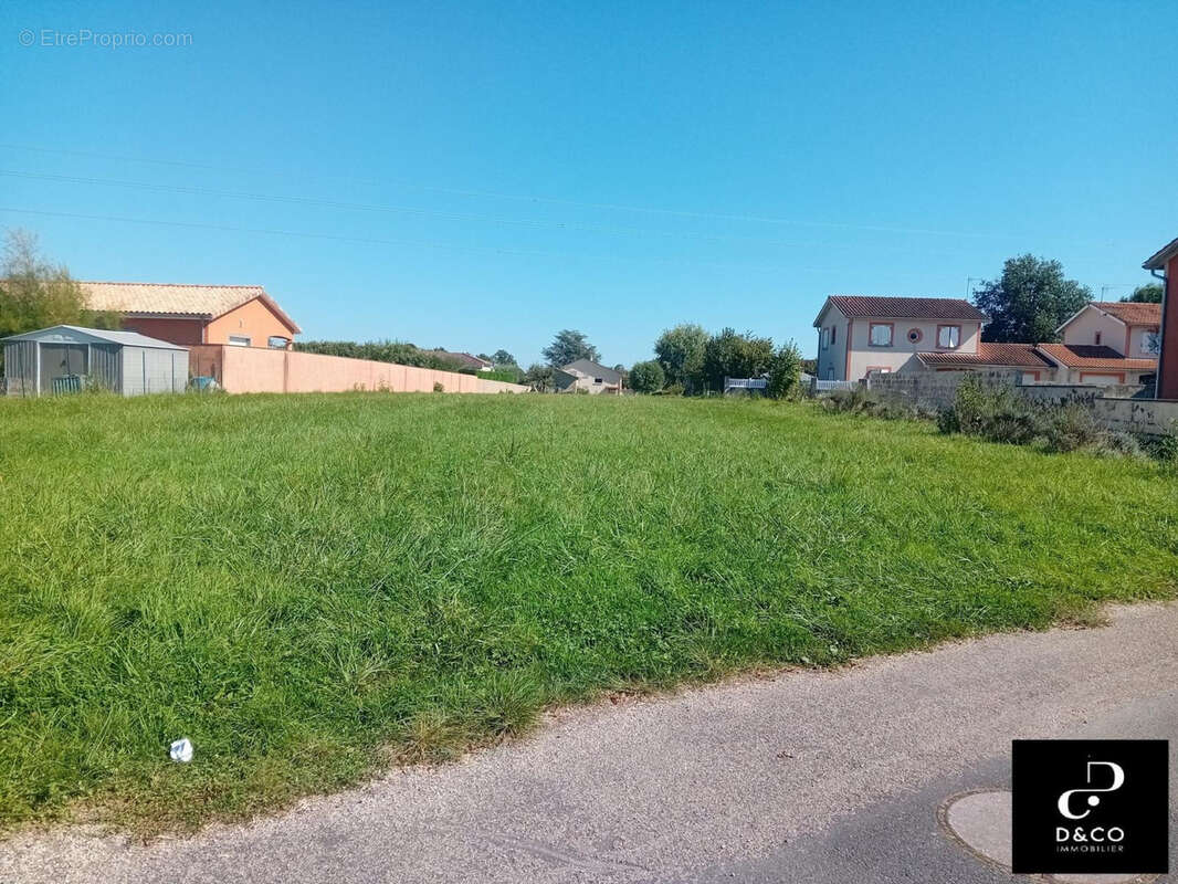 Terrain à VIRE