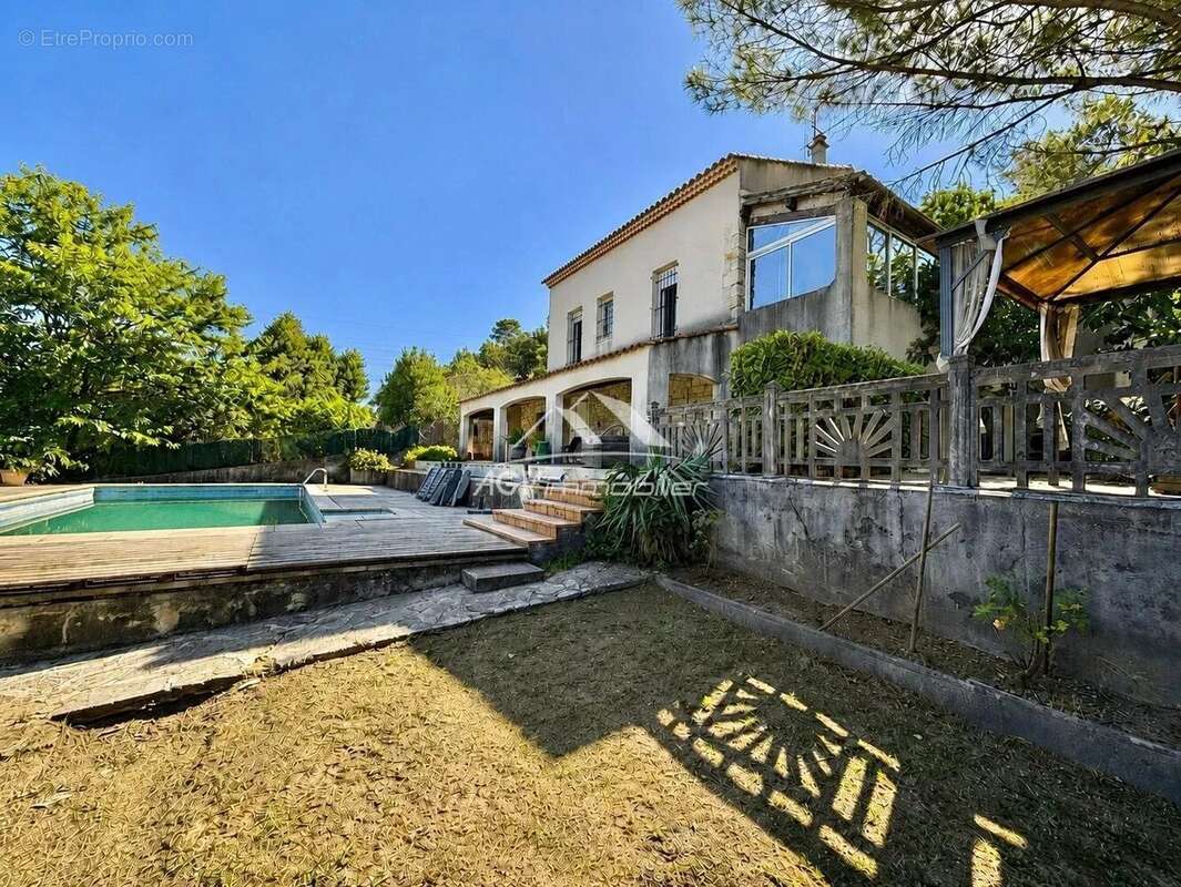 Maison à SAINT-MARTIN-DE-VALGALGUES