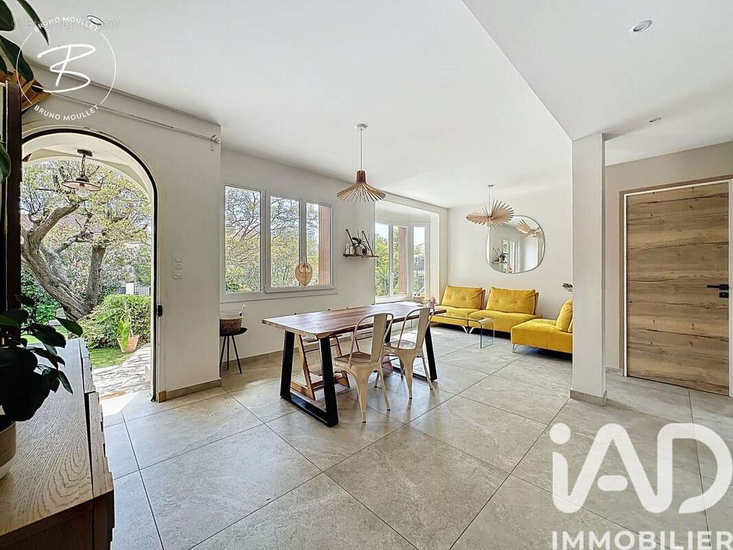 Photo 6 - Maison à LA VALETTE-DU-VAR