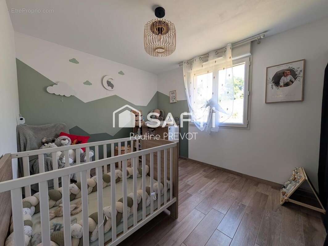 Maison 101 m² à Varenne-Saint-Germain  - photo 7