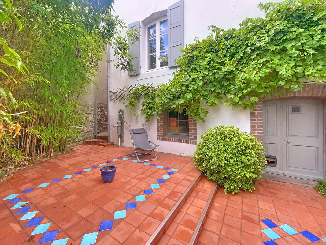 Maison à DONVILLE-LES-BAINS