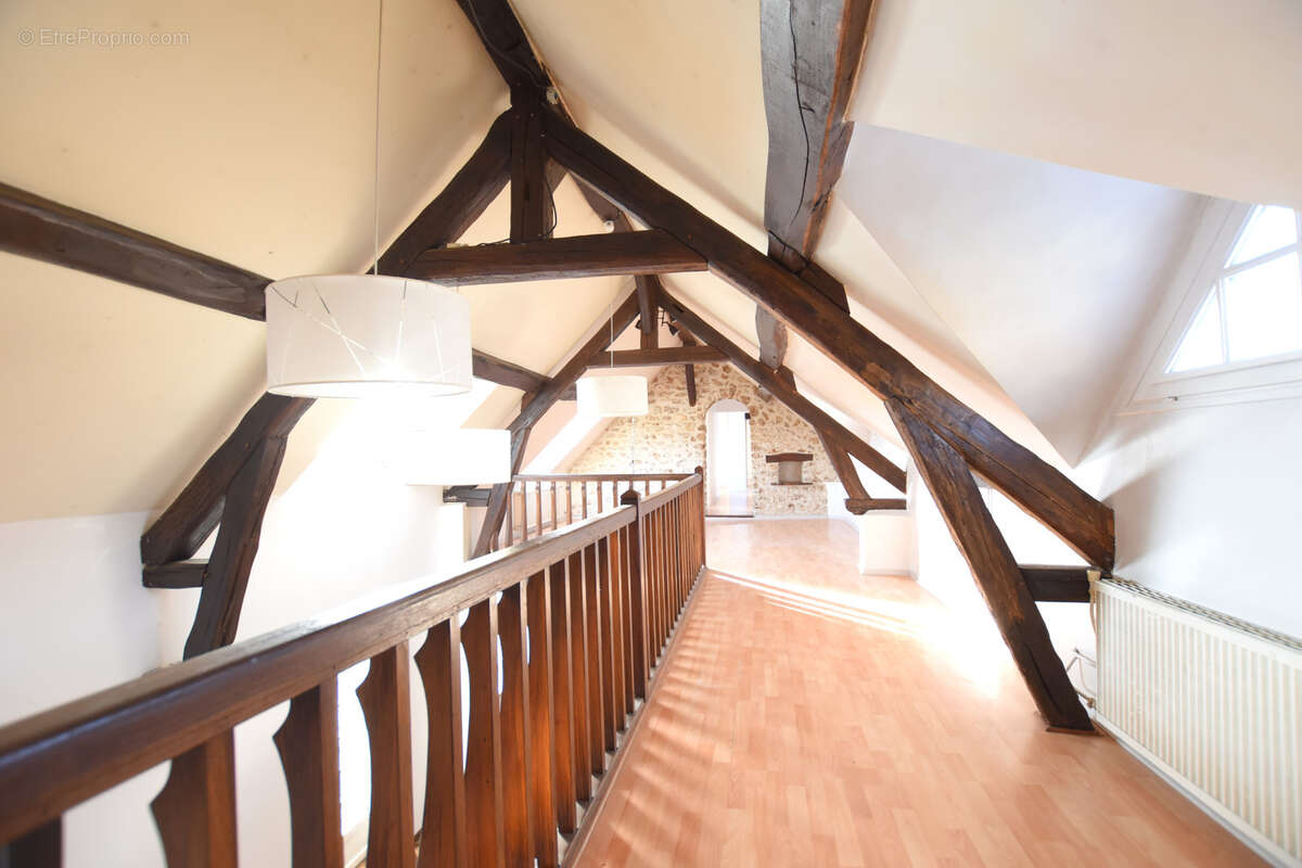 Maison à LES ESSARTS-LE-ROI