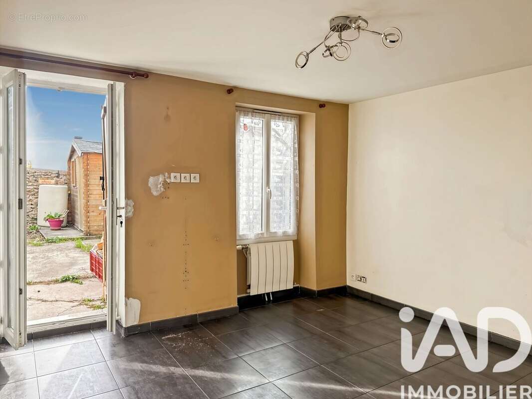 Photo 7 - Appartement à SAINT-GERMAIN-LES-CORBEIL