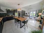 Maison à SAINT-JULIEN-DE-CONCELLES