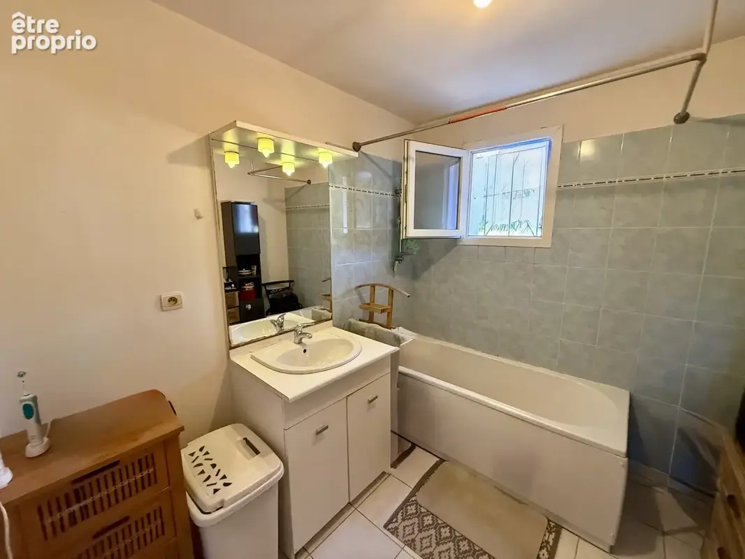 Maison de plain-pied récente T4 sur 833 m2 de terrain - photo 5