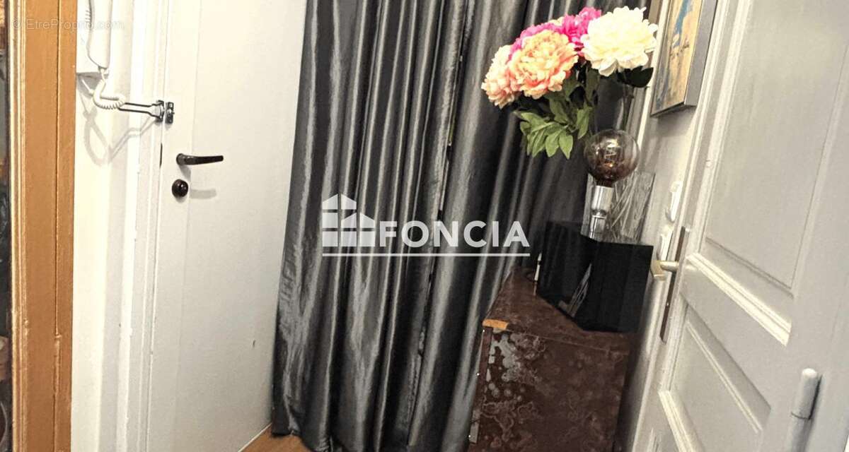 Appartement à PARIS-18E