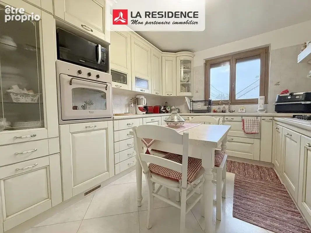 Maison 6 pièces 130 m² à vendre à Bennecourt (78270) - photo 4