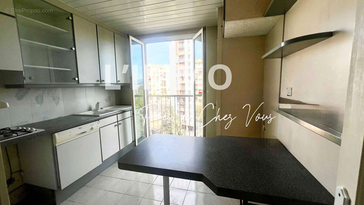 Appartement à MARSEILLE-11E
