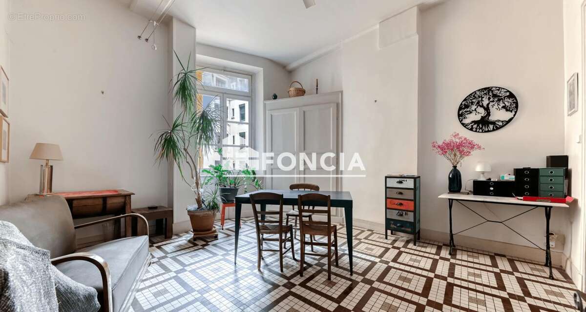 Appartement à LYON-1E