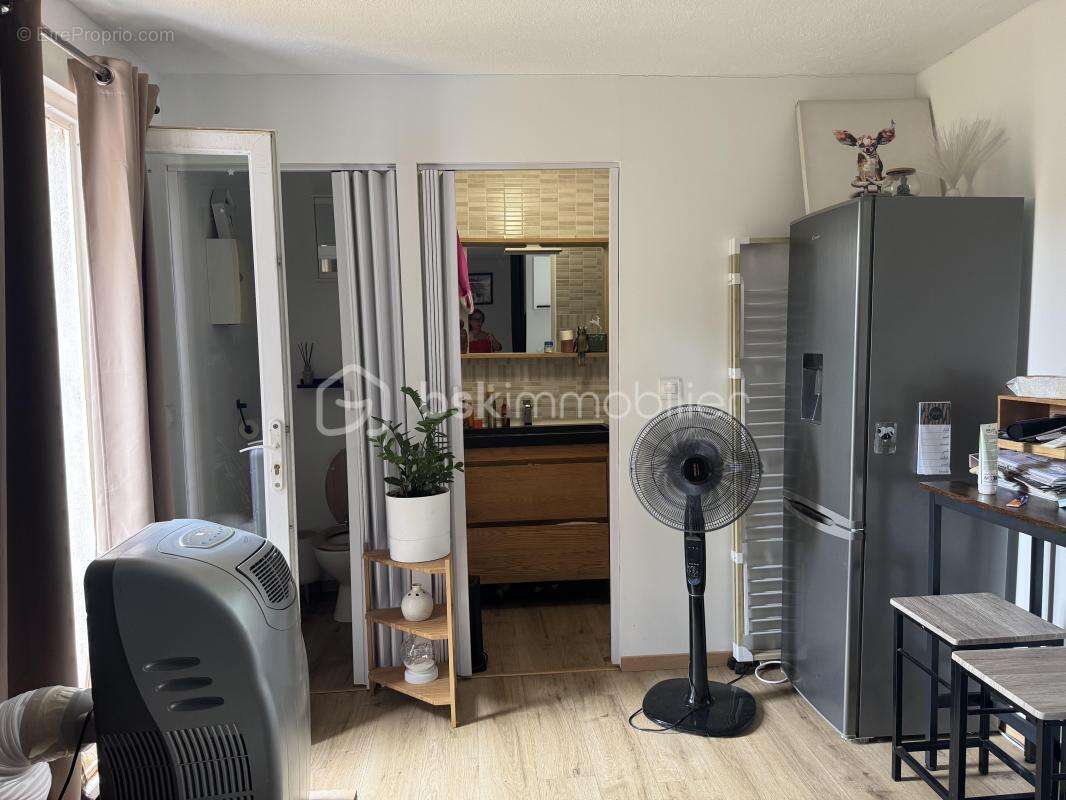 À La Roquebrussanne (83136), maison de plain-pied rénovée avec studio indépendant sur 1 650 m² de terrain plat et clôturé - photo 26