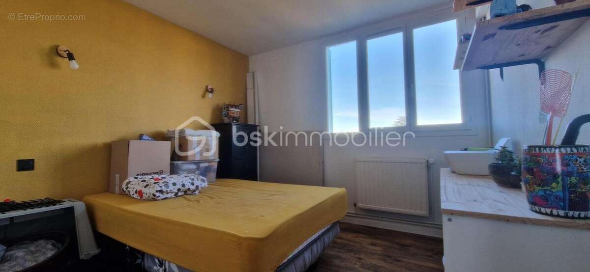 Appartement à AUREILHAN