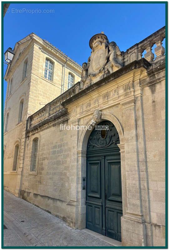 Appartement à UZES