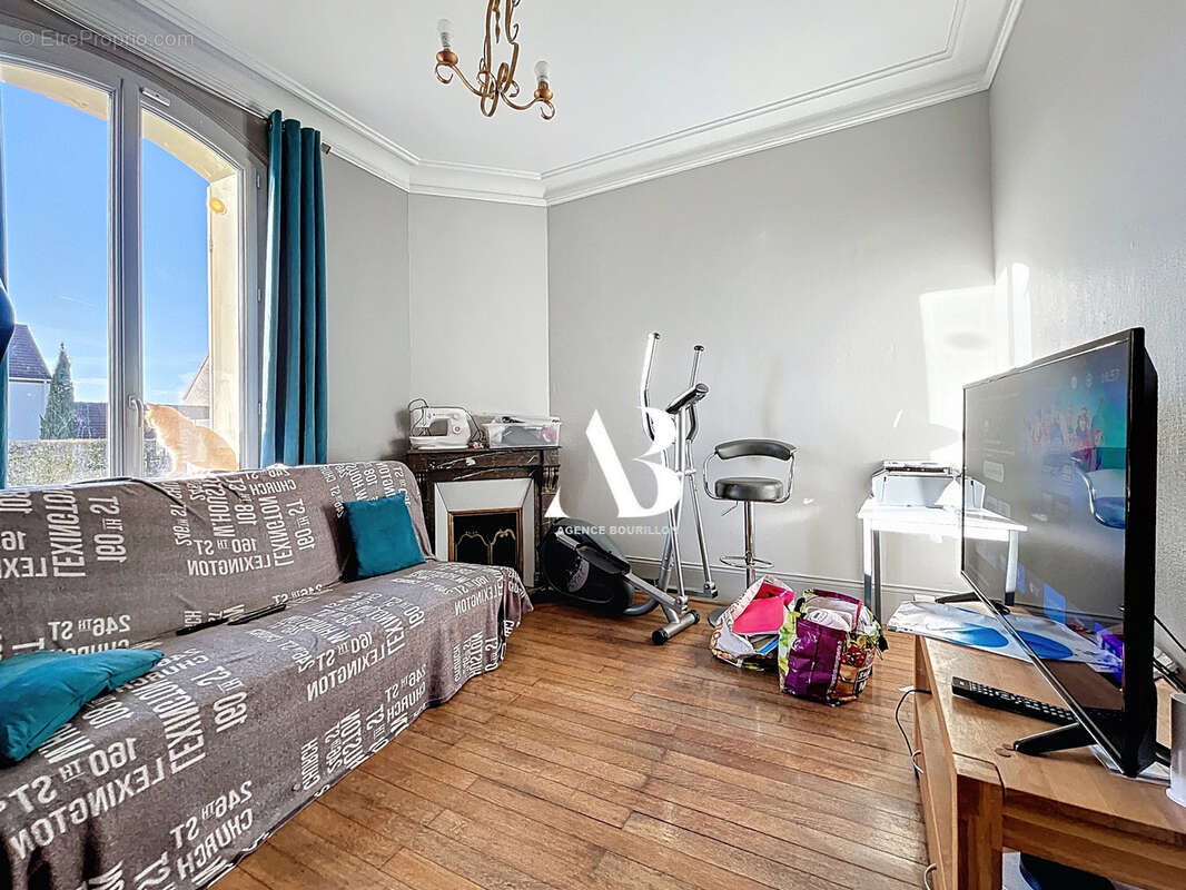 Maison à LA CHAPELLE-RABLAIS