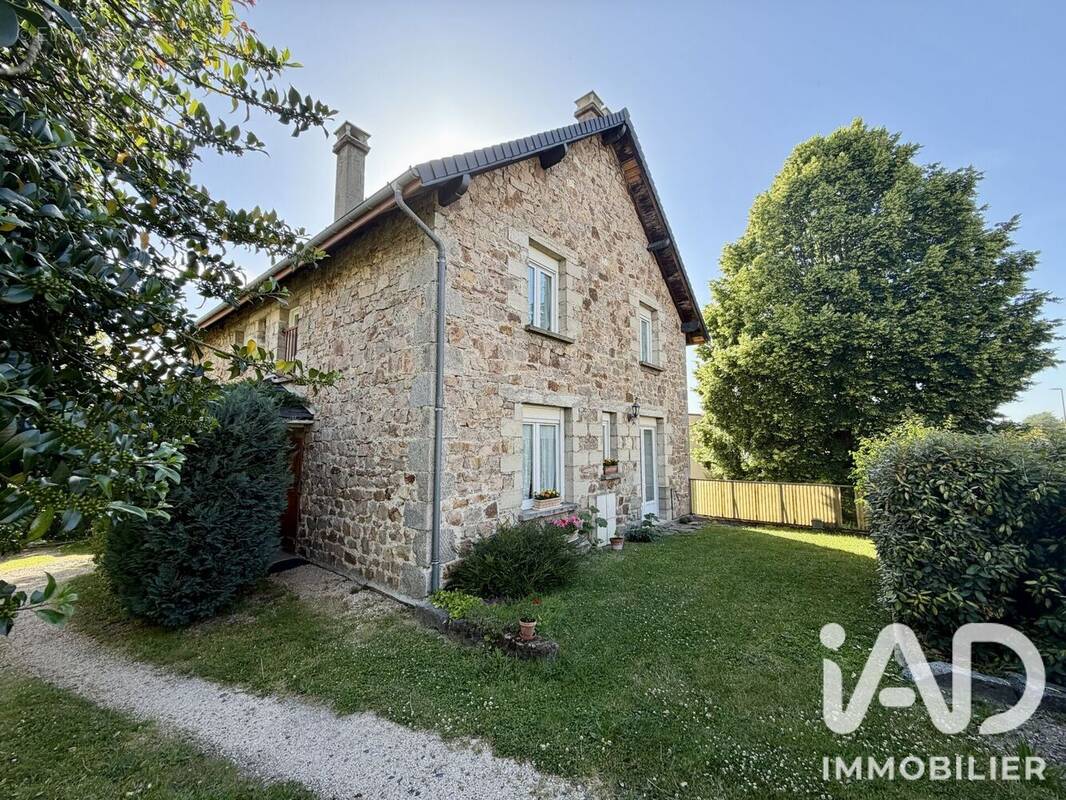 Photo 1 - Maison à SAINT-CHELY-D'APCHER