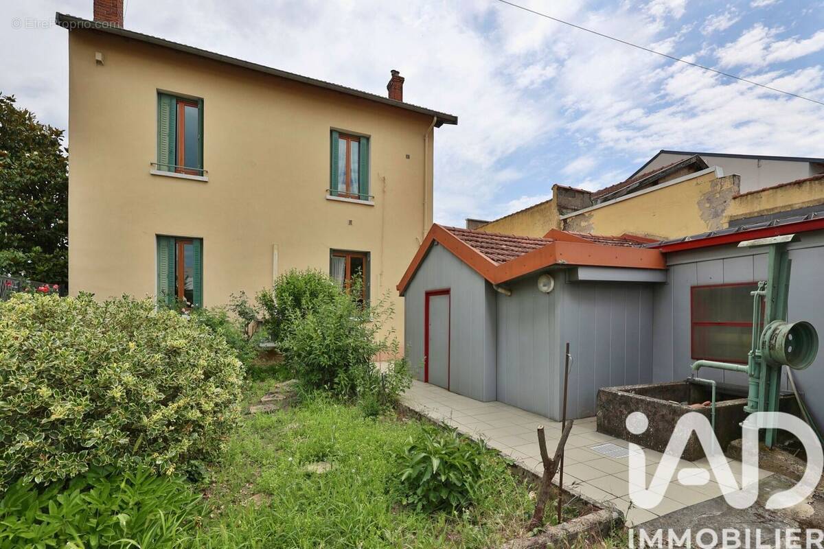 Photo 1 - Maison à VILLEURBANNE
