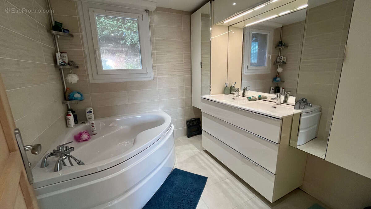 Maison à ERGUE-GABERIC