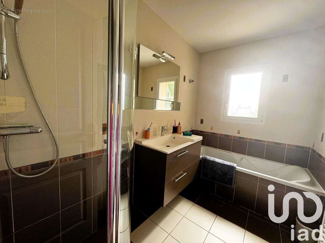 Photo 5 - Maison à SAINT-CHRISTOPHE