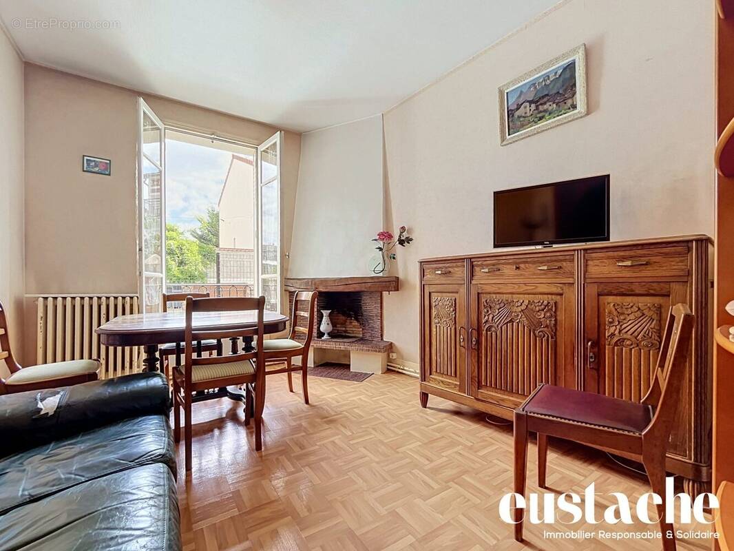 Appartement à FONTENAY-SOUS-BOIS