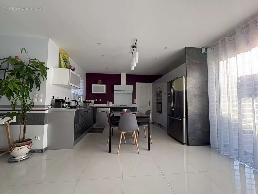 Maison à LE PLESSIS-TREVISE