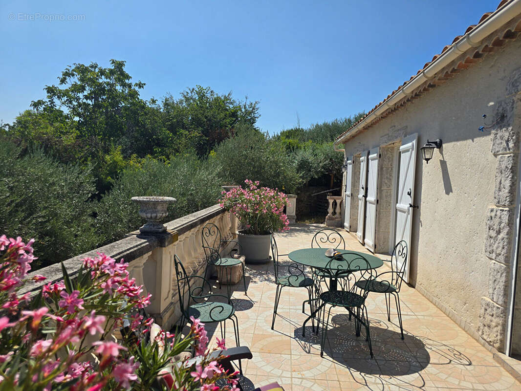 PEYPIN - Villa T4 s/ 1200m² de jardin - photo 8