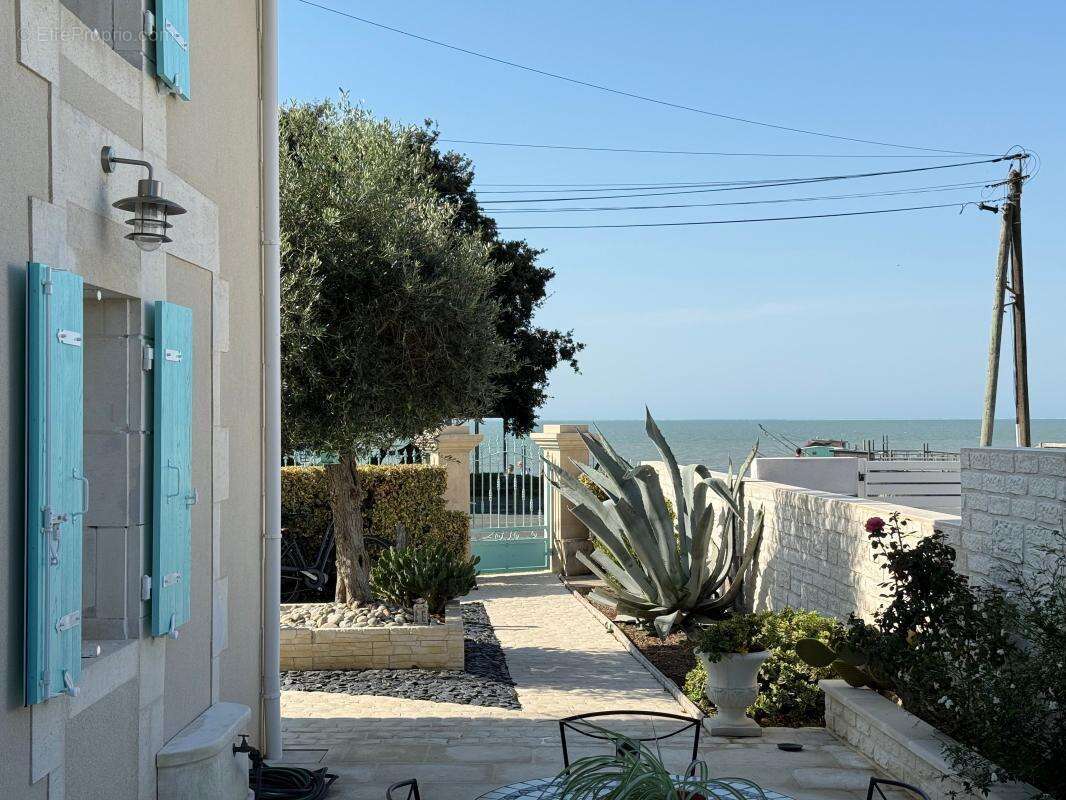 Maison à SAINT-PALAIS-SUR-MER