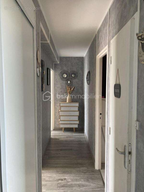 Bel appartement lumineux avec 3 chambres et grand balcon - photo 4