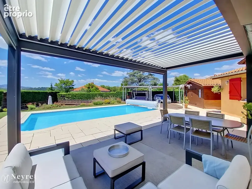 Coup de cœur assuré sur ce bien d'exception de 180 m2 sur 1000 m2 paysagé / 5 chambres - photo 2