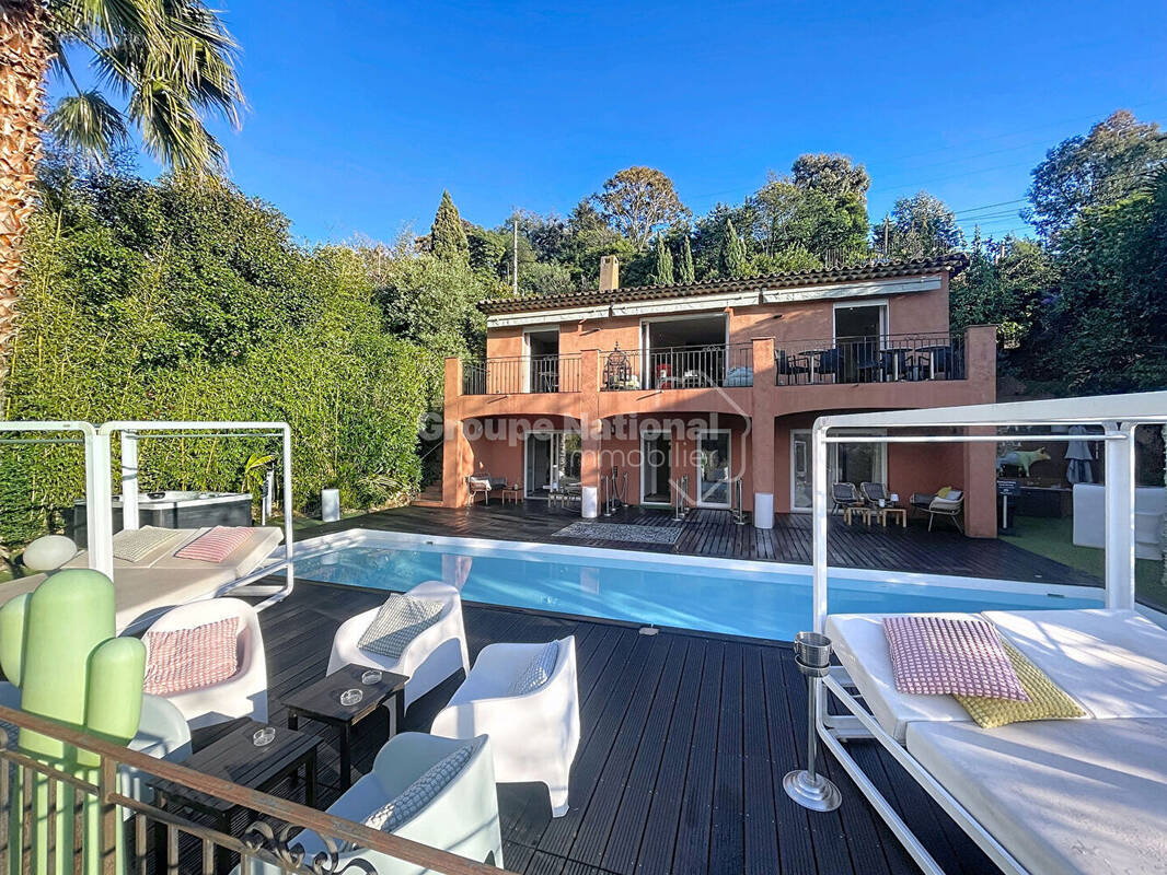 Maison à MANDELIEU-LA-NAPOULE