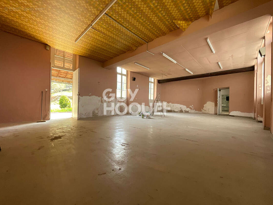 Maison à FONTAINE-DE-VAUCLUSE