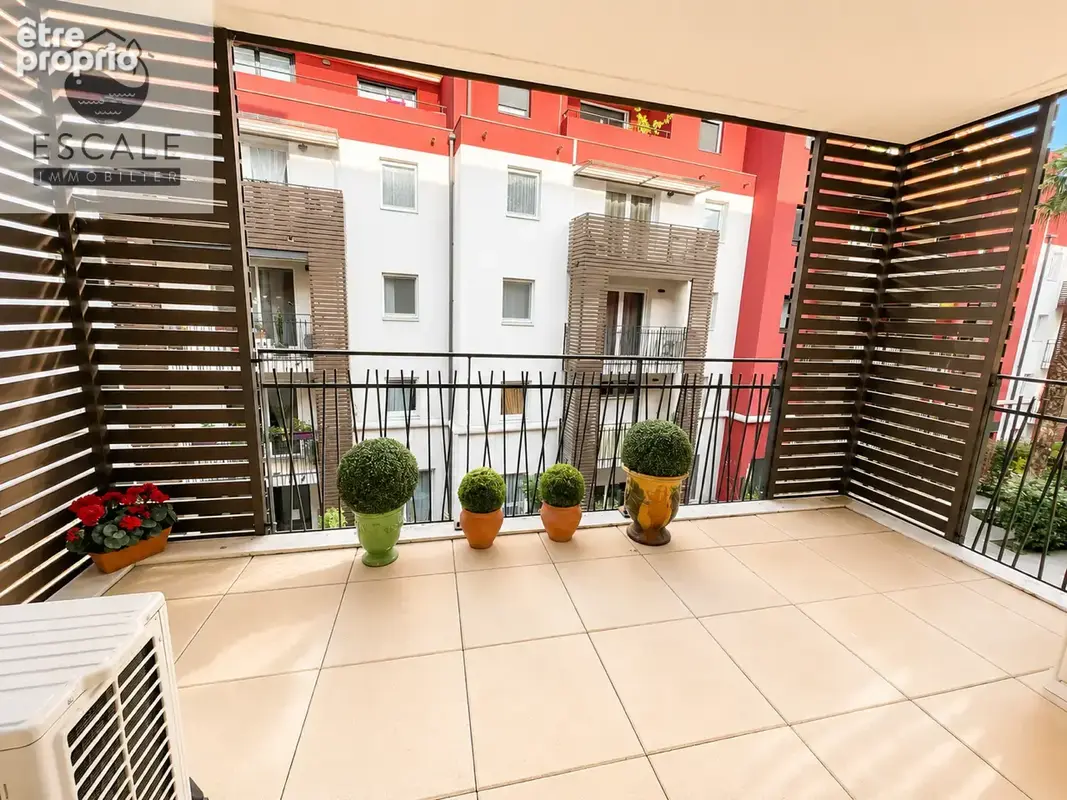 Vente grand type 2 dans residence recente quai de bosc a sete - photo 2