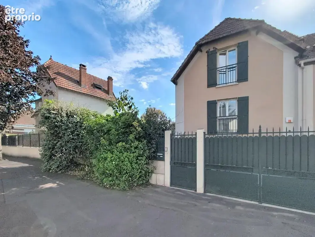 Maison 6 pièces 130 m² à vendre à Rueil-Malmaison (92500) - photo 2