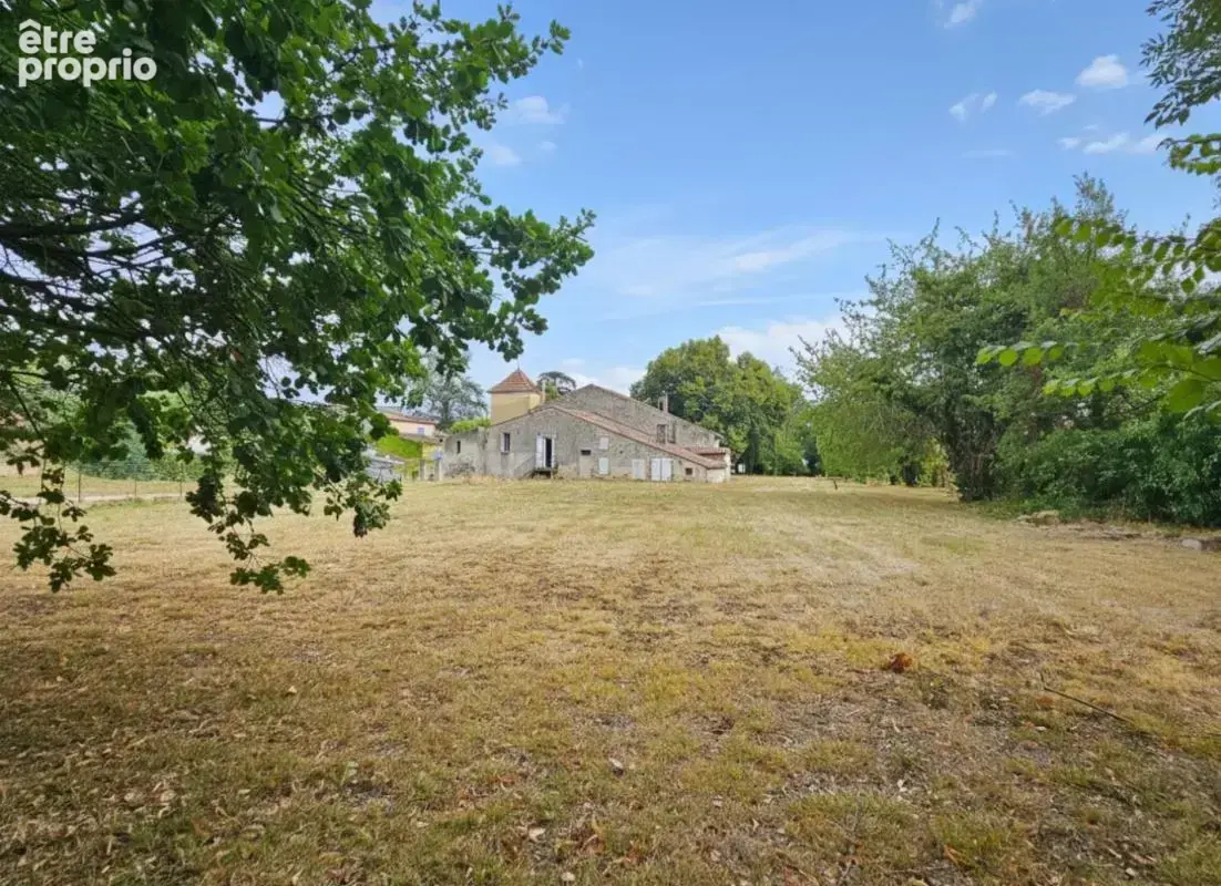 Maison 315 m² à Clairac  - photo 3