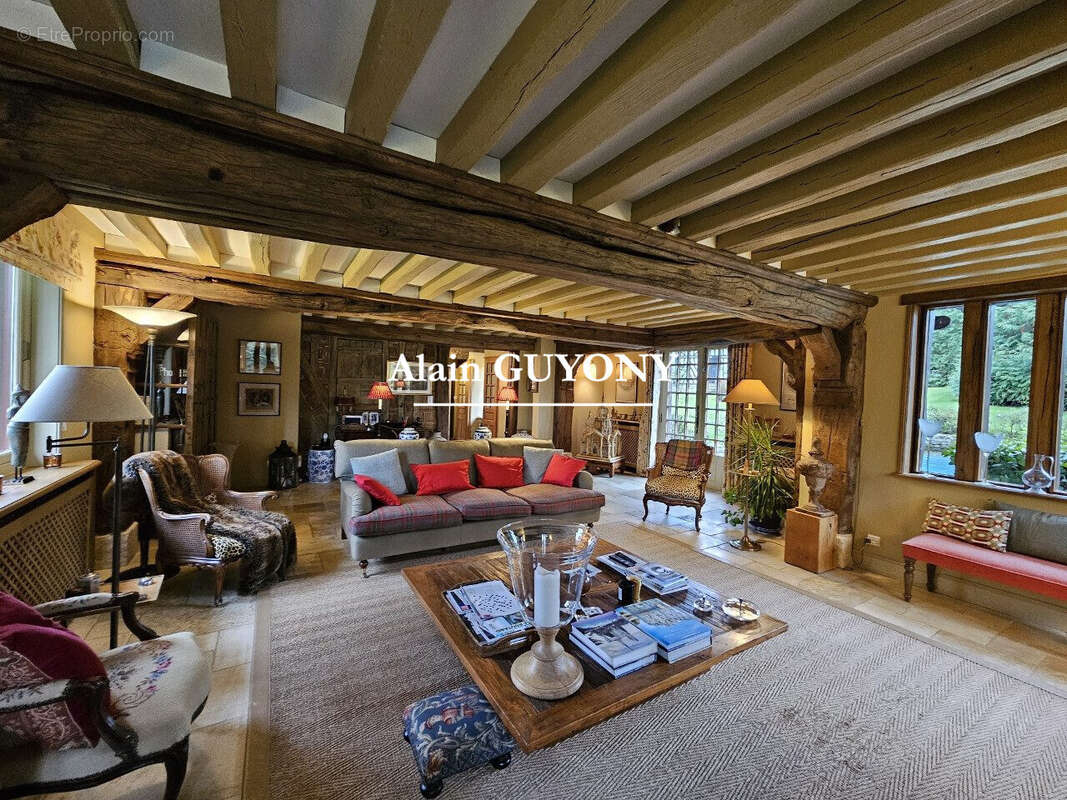 Maison à PONT-L'EVEQUE