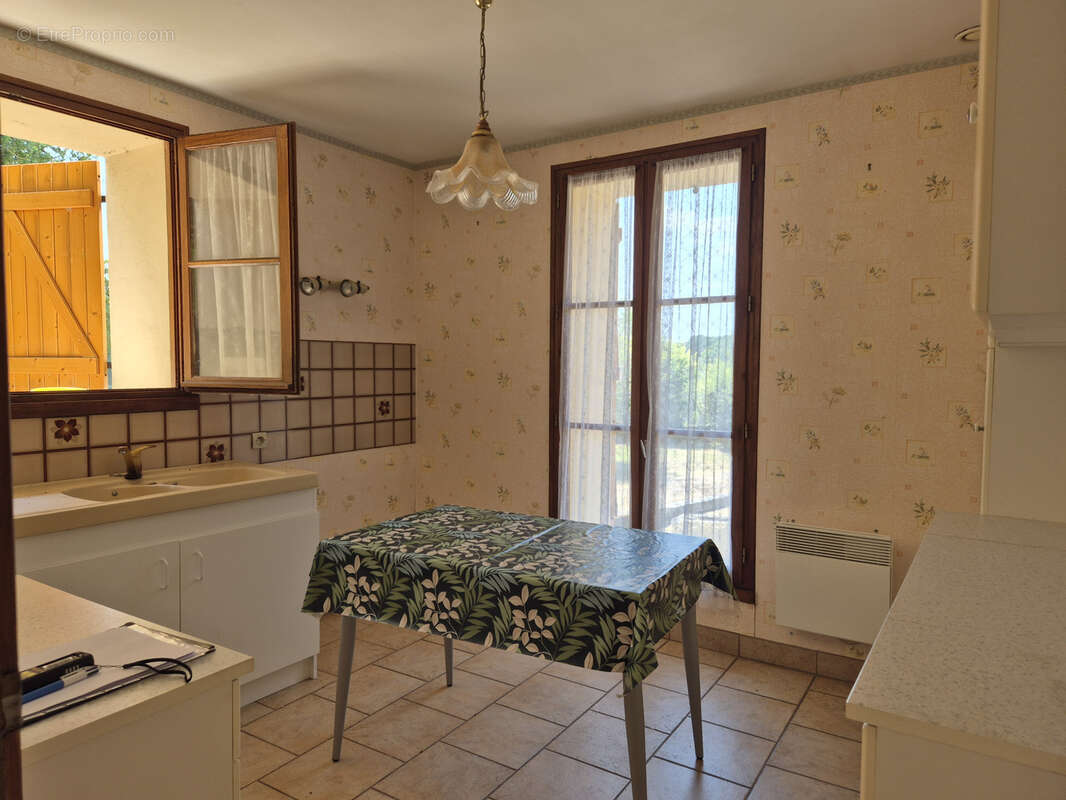 DORDOGNE - Périgueux - Tocane - Maison 120 m2 - 4 chambres - terrain d'environ 2hectares - calme/campagne - vu - photo 5