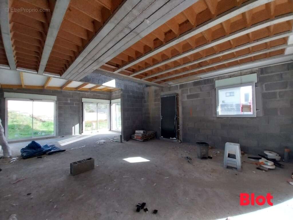 Maison à BAIN-DE-BRETAGNE