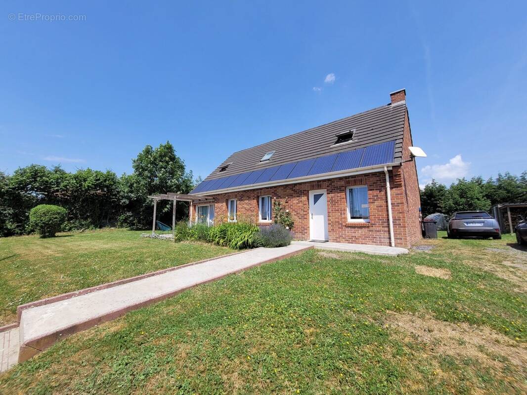Maison à DOMPIERRE-SUR-HELPE