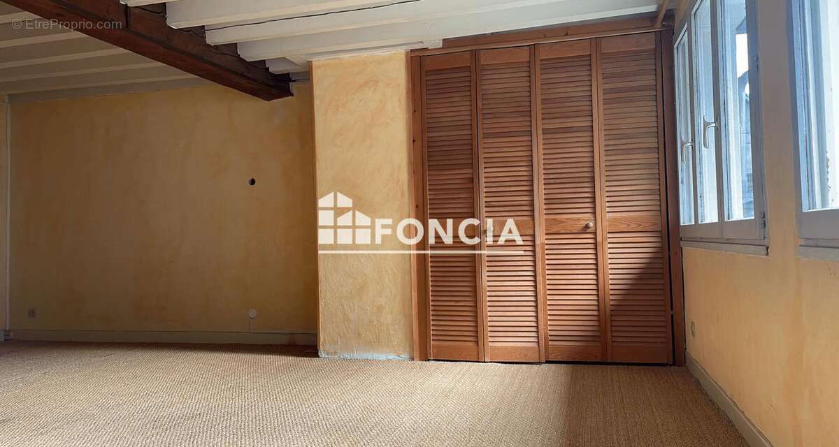 Maison à SAINT-PIERRE-DE-MESAGE