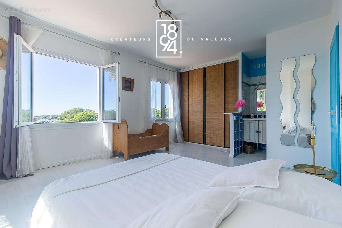 Maison à CARRY-LE-ROUET