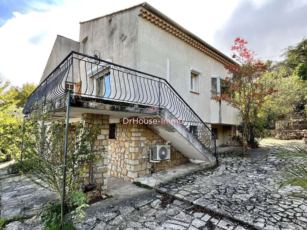 Maison à LORGUES