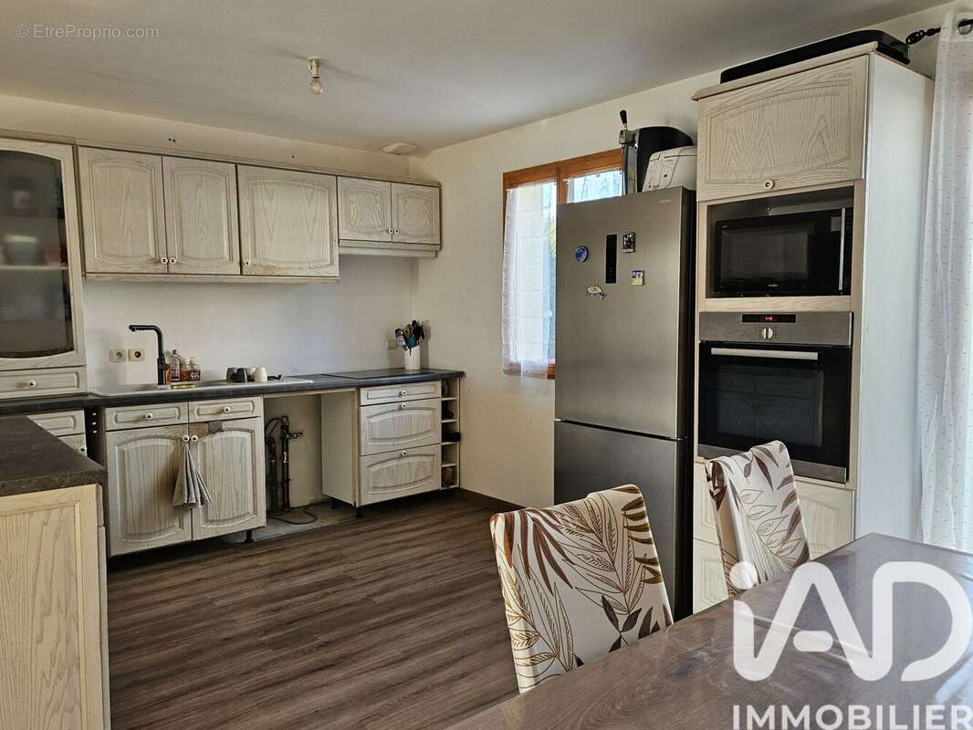Maison 88 m² à Armeau  - photo 6